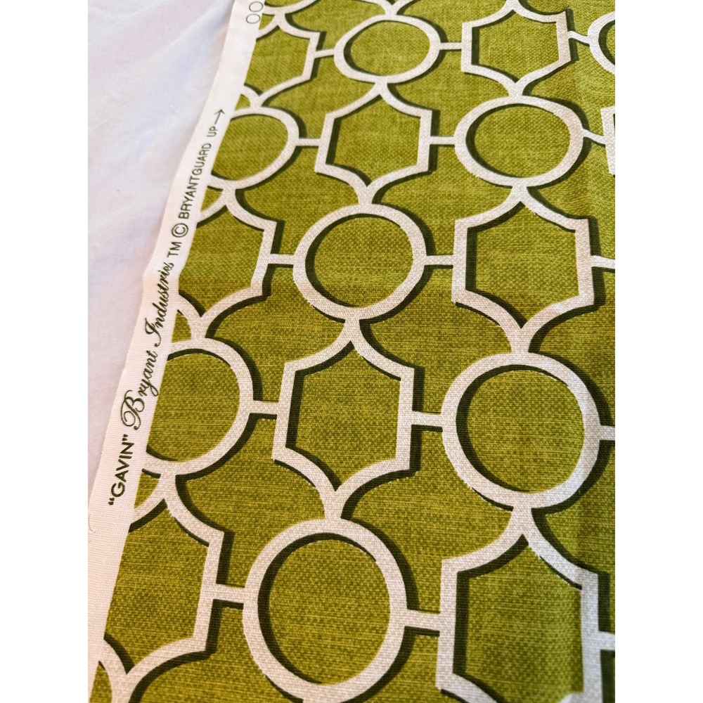 Retro Fabric BRYANT INDUSTRIES - Olive Line Green 15"x35" Shapes‎ 'Gavin'